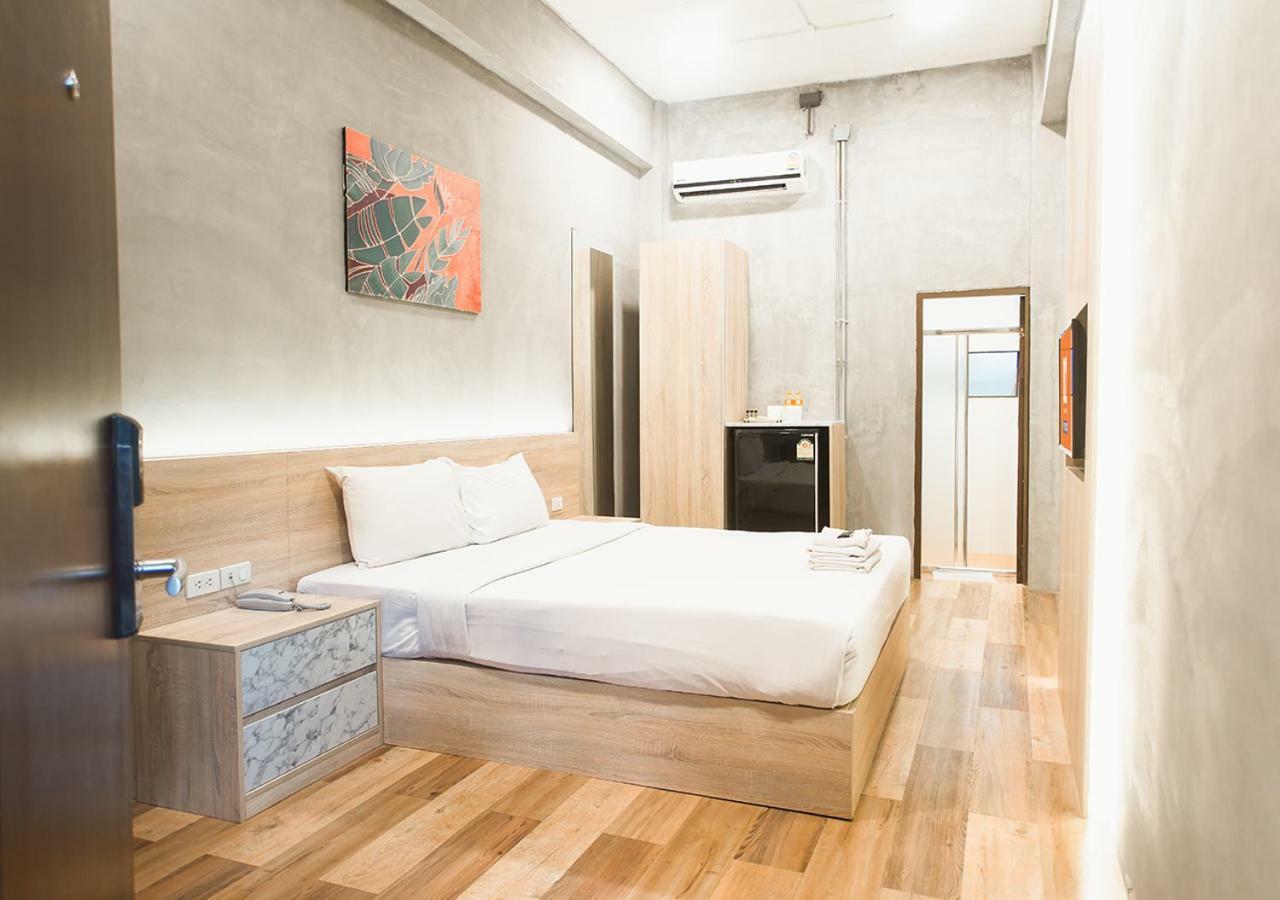 B2 Santitham Hotel Chiang Mai Exterior foto